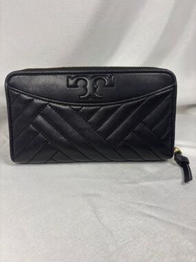 Tory Burch Black Quilted Leather Zip Wallet with Logo